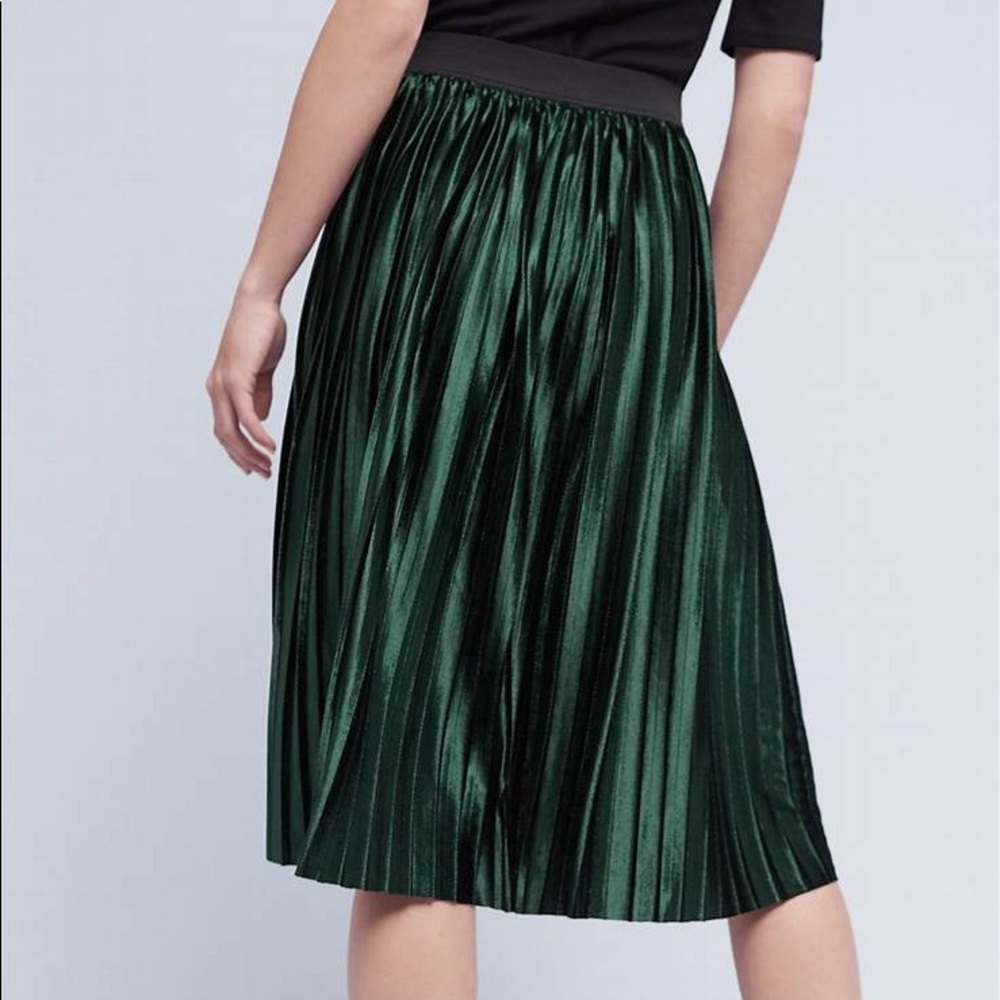 Anthropologie pleated emerald green velvet skirt